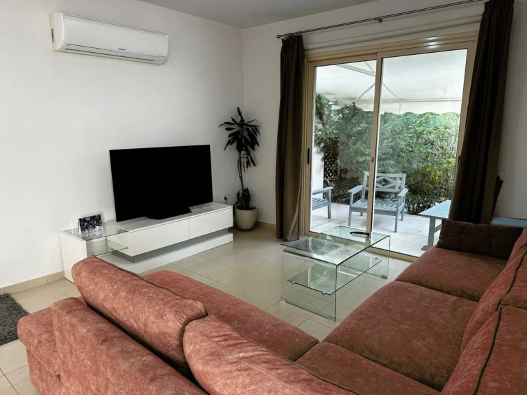3 Bedroom House for Sale in Paphos – Universal