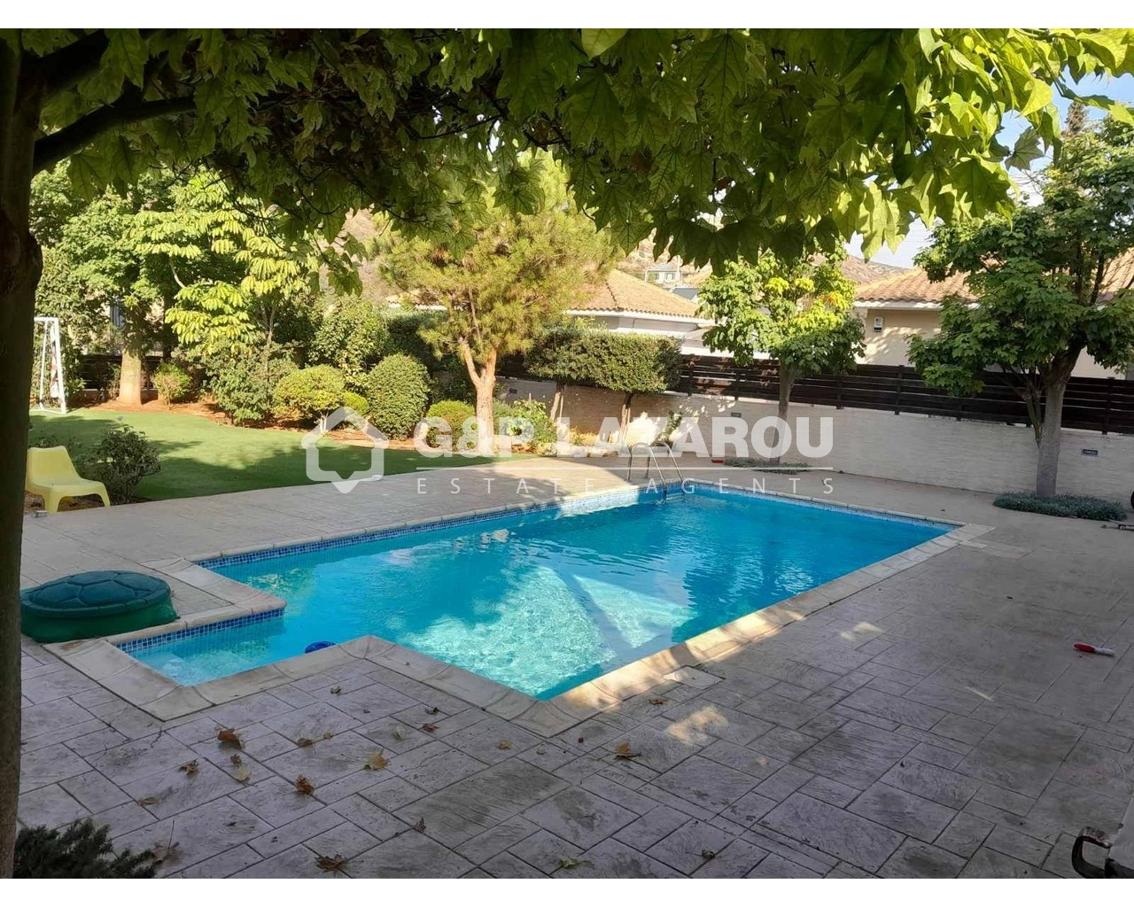 5 Bedroom House for Sale in Agios Tychonas, Limassol District