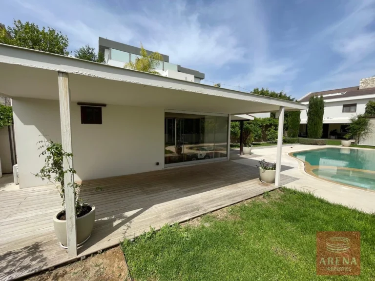 5 Bedroom House for Sale in Aradippou, Larnaca District