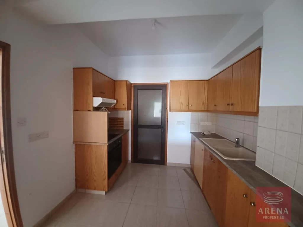 2 Bedroom Apartment for Sale in Larnaca – Finikoudes