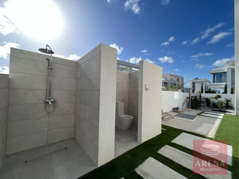 5 Bedroom House for Sale in Pernera, Famagusta District