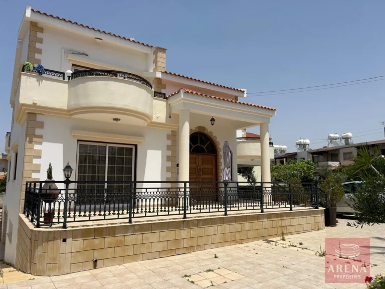 Cheap Houses and Villas for Sale Larnaca up to 900000 euro