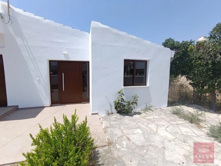 4 Bedroom House for Sale in Pervolia Larnacas