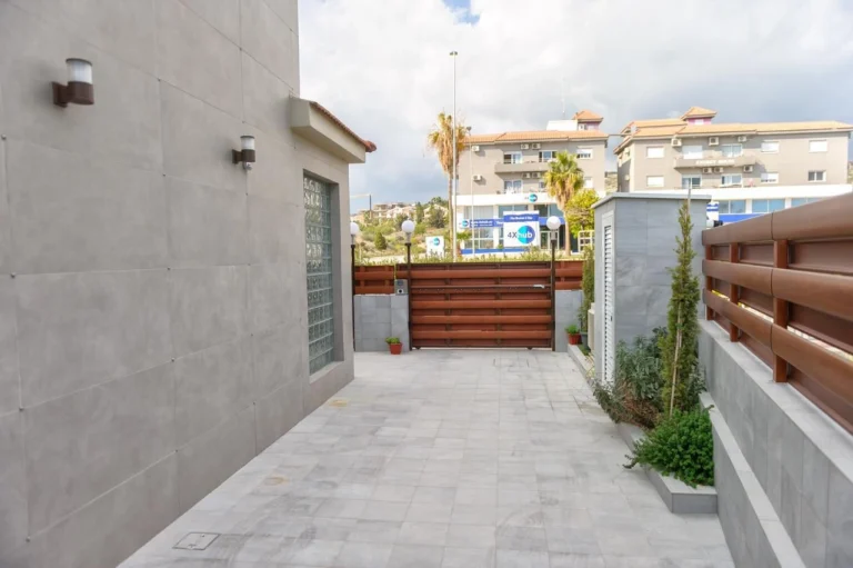 4 Bedroom House for Sale in Parekklisia Tourist Area, Limassol District