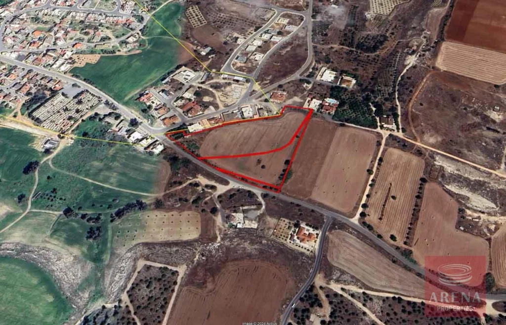 16,402m² Plot for Sale in Larnaca District