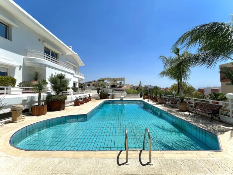 6+ Bedroom House for Sale in Limassol District