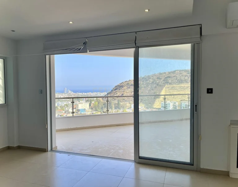 4 Bedroom Apartment for Rent in Germasogeia, Limassol District