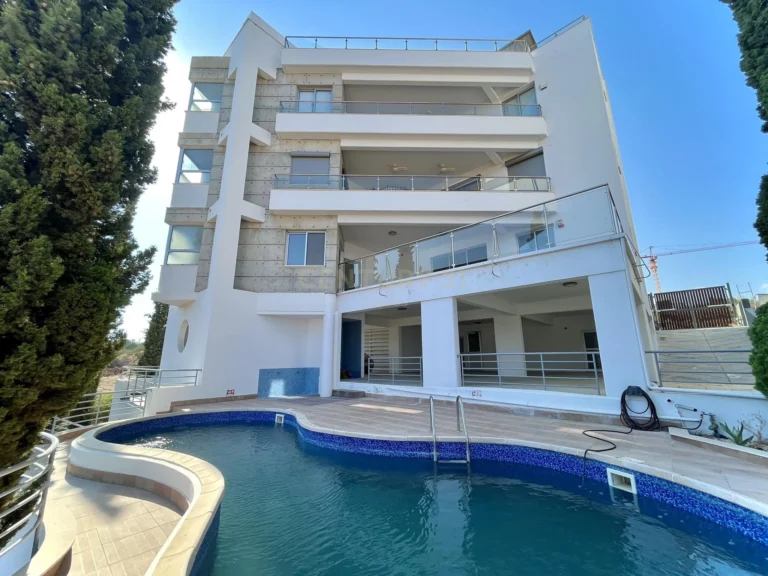 4 Bedroom Apartment for Rent in Germasogeia, Limassol District