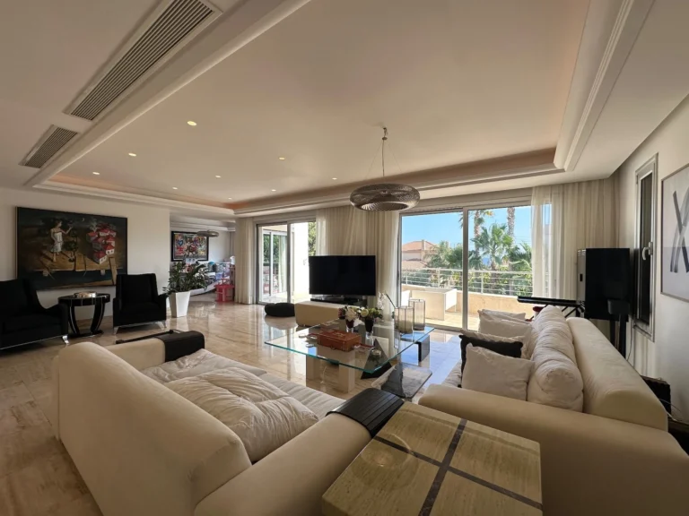 5 Bedroom House for Sale in Agios Tychonas, Limassol District