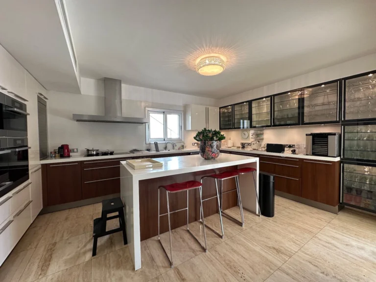 5 Bedroom House for Sale in Agios Tychonas, Limassol District