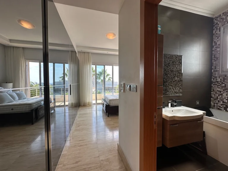 5 Bedroom House for Sale in Agios Tychonas, Limassol District