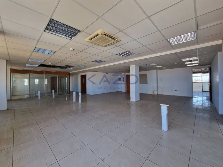 324m² Office for Rent in Larnaca – Chrysopolitissa