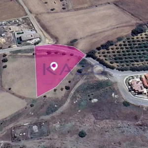 3,011m² Plot for Sale in Nicosia District