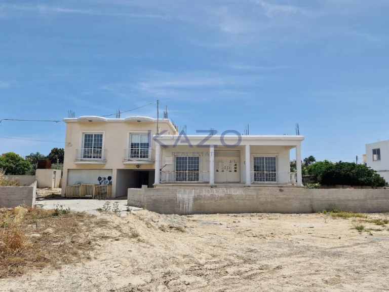 3 Bedroom House for Sale in Aradippou, Larnaca District