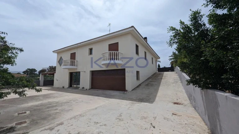 3 Bedroom House for Sale in Kato Moni, Nicosia District