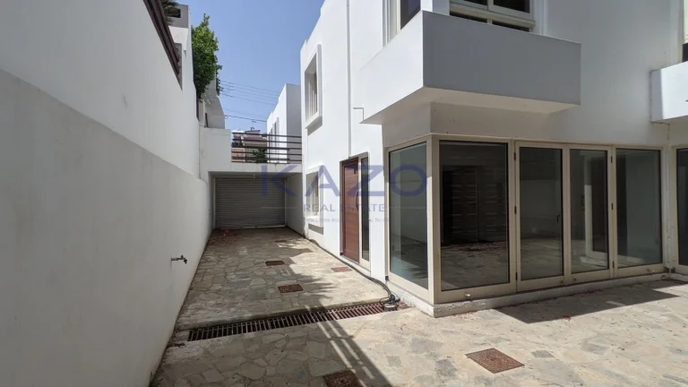 3 Bedroom House for Sale in Strovolos, Nicosia District