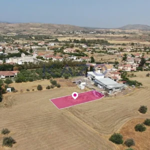 1,338m² Plot for Sale in Klirou, Nicosia District