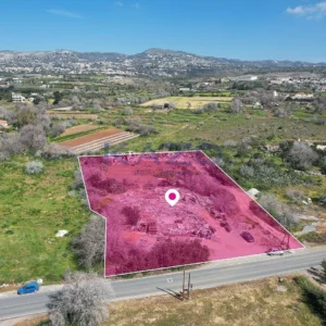 2,206m² Plot for Sale in Empa, Paphos District