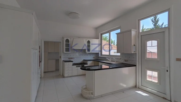 3 Bedroom House for Sale in Engomi, Nicosia District