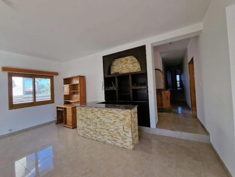 3 Bedroom House for Sale in Lythrodontas, Nicosia District