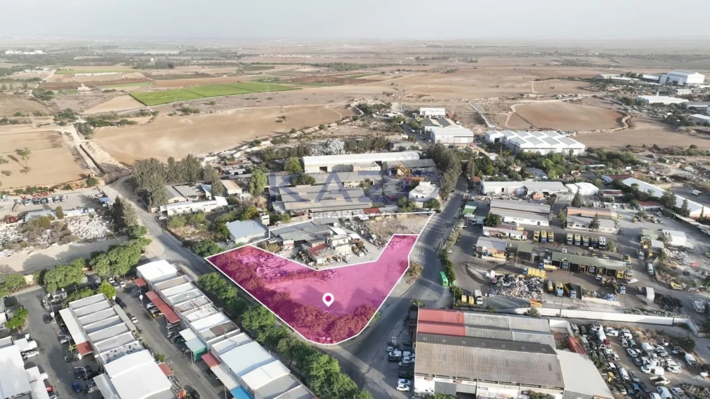 3,390m² Plot for Sale in Nicosia – Kaimakli