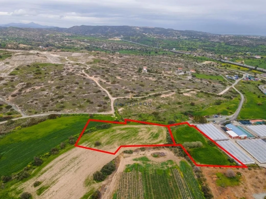 12,376m² Plot for Sale in Kalavasos, Larnaca District