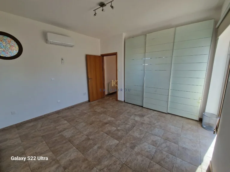 6+ Bedroom House for Sale in Aradippou, Larnaca District