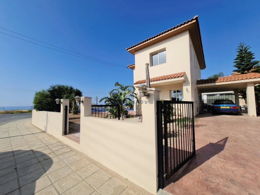 3 Bedroom House for Sale in Zygi, Larnaca District