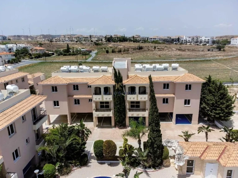 785m² Building for Sale in Tersefanou, Larnaca District
