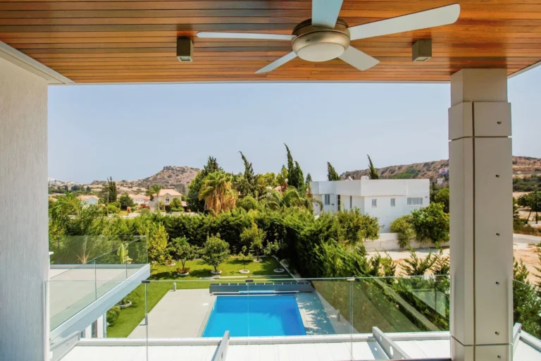 4 Bedroom House for Sale in Agios Tychonas, Limassol District