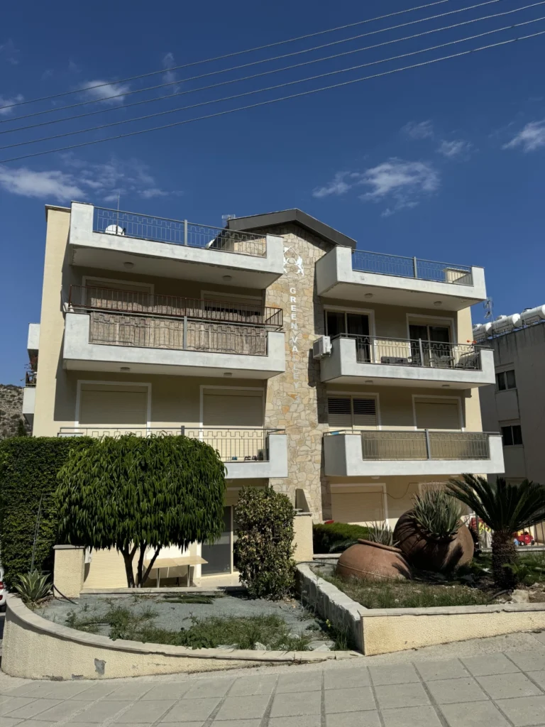 2 Bedroom Apartment for Sale in Germasogeia, Limassol District