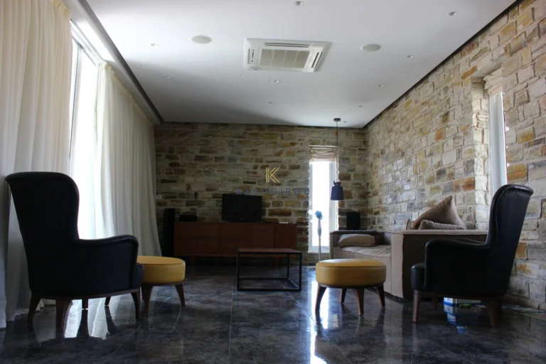3 Bedroom House for Sale in Oroklini, Larnaca District