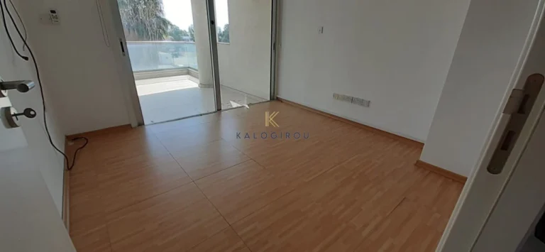 162m² Office for Rent in Faneromeni, Larnaca District