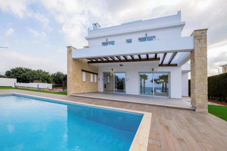 3 Bedroom House for Sale in Neo Chorio Pafou, Paphos District