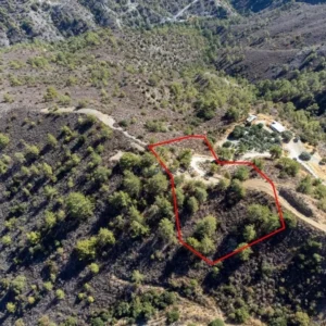 4,014m² Plot for Sale in Dierona, Limassol District