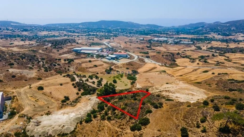 1,273m² Plot for Sale in Monagroulli, Limassol District