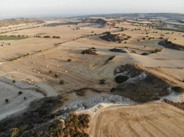 15,336m² Plot for Sale in Alaminos, Larnaca District