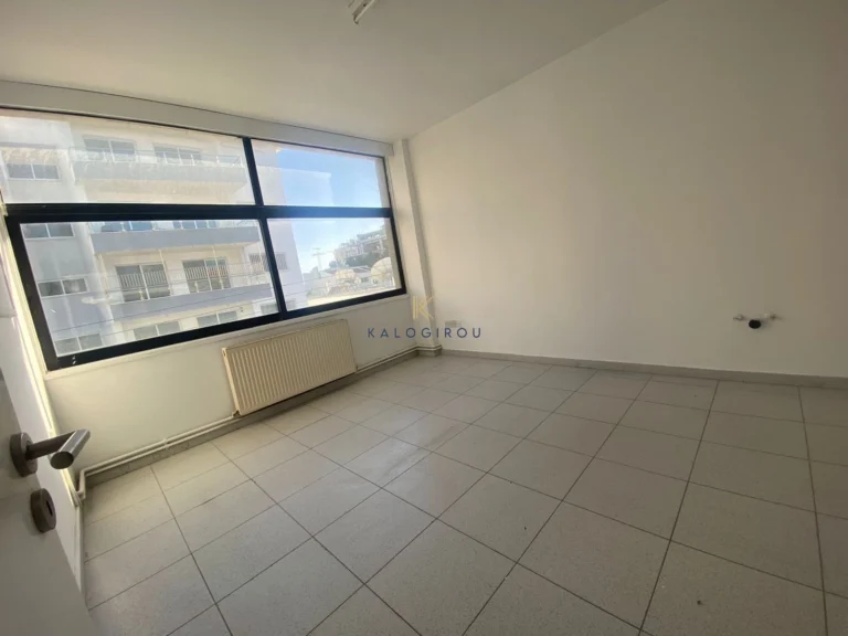 250m² Office for Rent in Faneromeni, Larnaca District