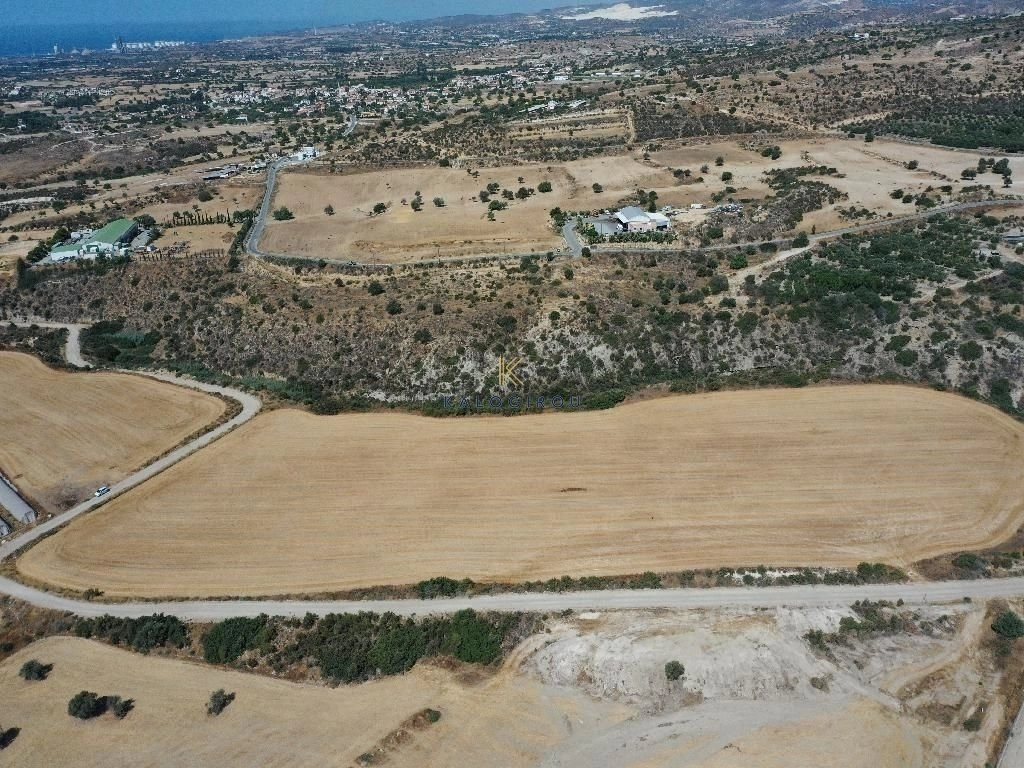 6,700m² Plot for Sale in Maroni, Larnaca District