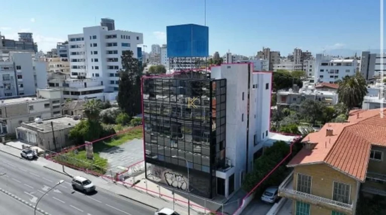 1565m² Building for Sale in Nicosia District