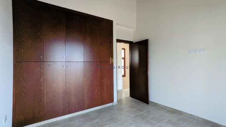 3 Bedroom House for Sale in Pervolia Larnacas