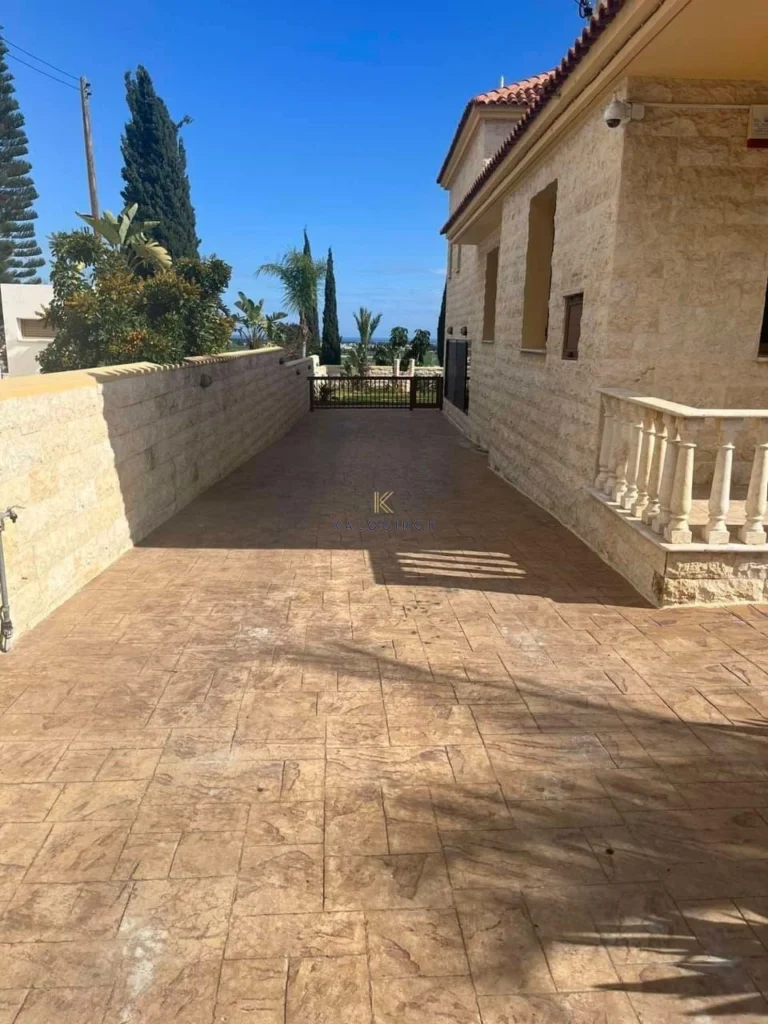 4 Bedroom House for Sale in Tersefanou, Larnaca District