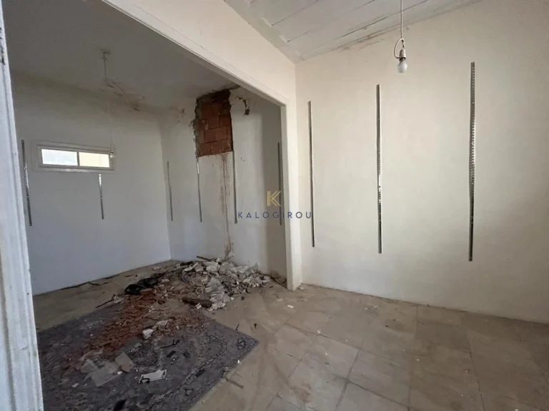 220m² Commercial for Sale in Larnaca District