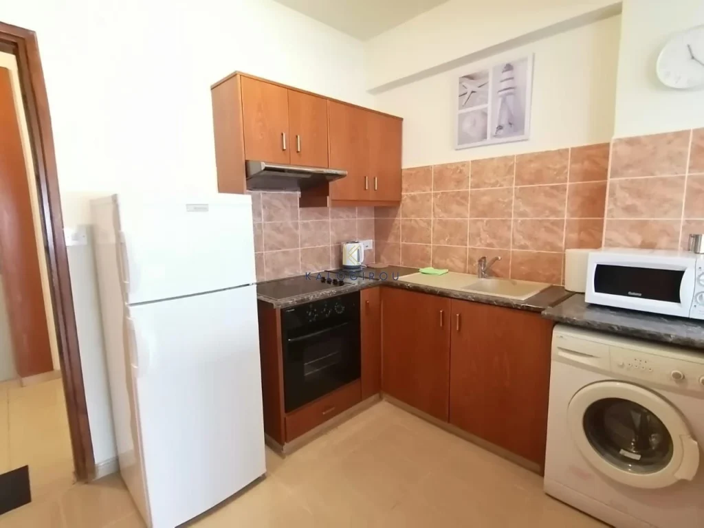 1 Bedroom Apartment for Rent in Larnaca – Finikoudes