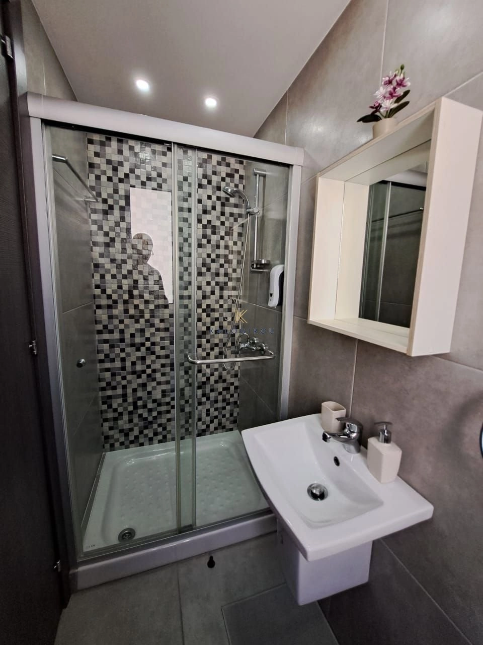 2 Bedroom Apartment for Rent in Larnaca – Finikoudes