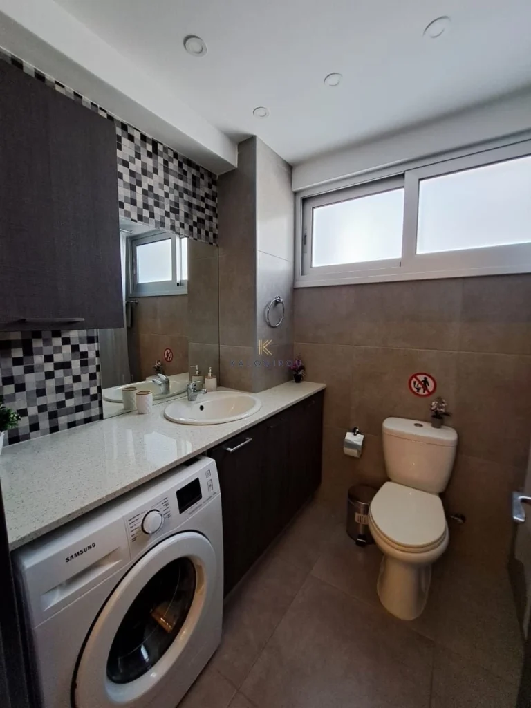 2 Bedroom Apartment for Rent in Larnaca – Finikoudes