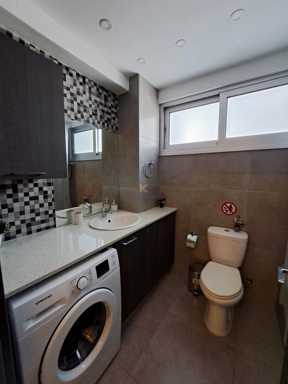 2 Bedroom Apartment for Rent in Larnaca – Finikoudes