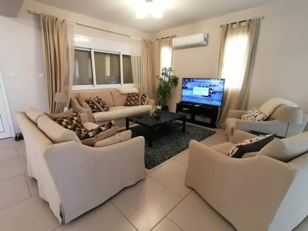 4 Bedroom House for Sale in Livadia Larnakas, Larnaca District