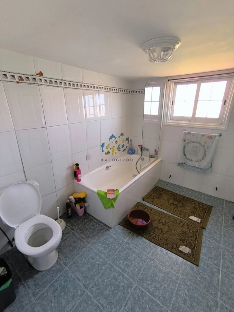 4 Bedroom House for Sale in Livadia Larnakas, Larnaca District
