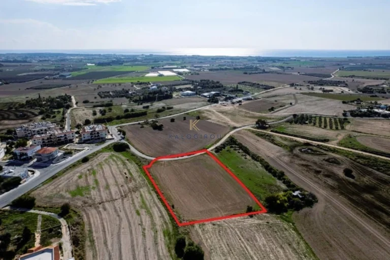 4,879m² Plot for Sale in Tersefanou, Larnaca District